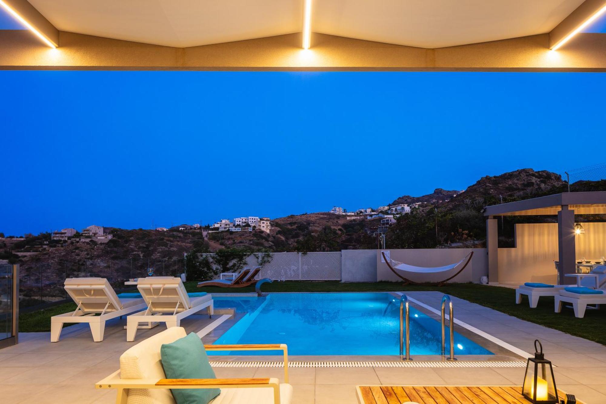 Villa Ligaria Pinnacle Eksteriør bilde