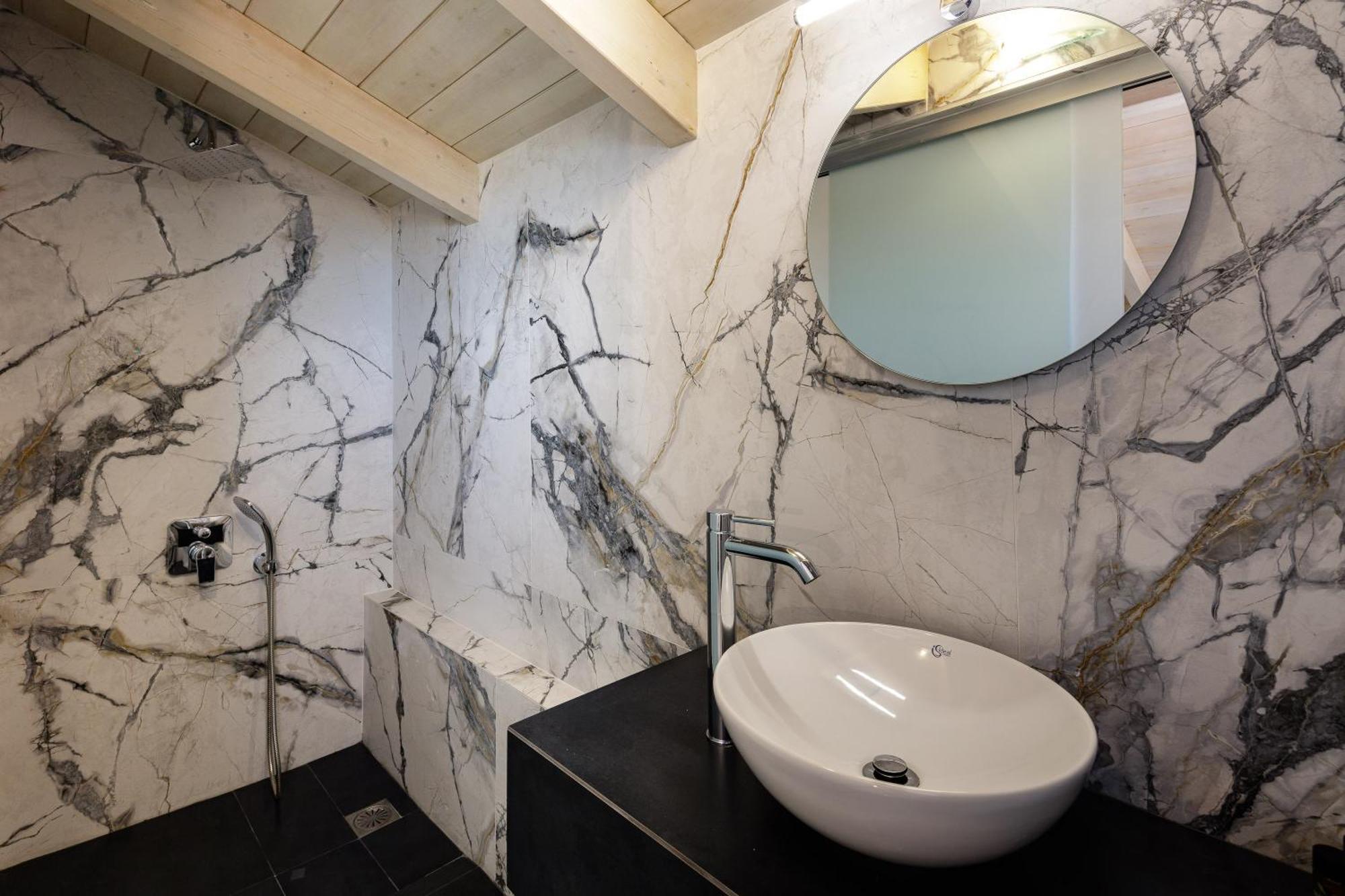 Villa Ligaria Pinnacle Eksteriør bilde